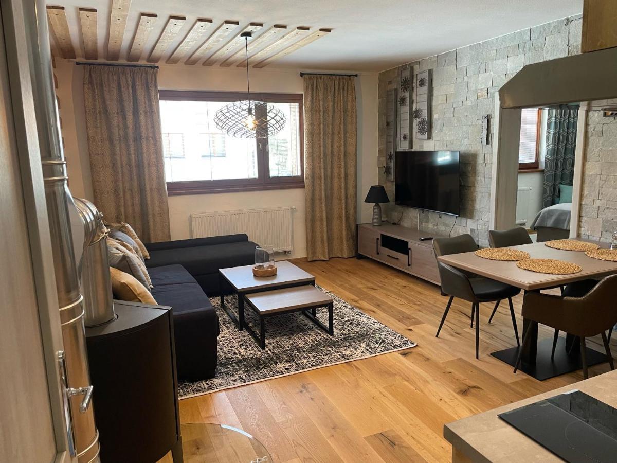 Apartman Stella Mýto pod Ďumbierom Zewnętrze zdjęcie