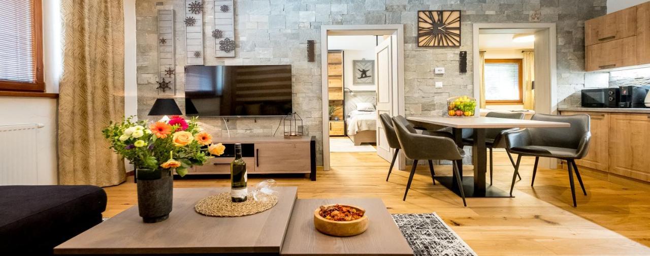 Apartman Stella Mýto pod Ďumbierom Zewnętrze zdjęcie